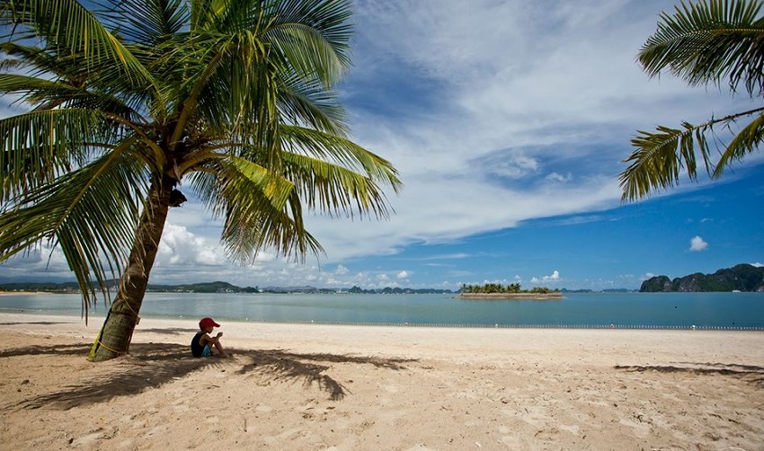 best-beaches-for-family-Tuan-Chau-beach