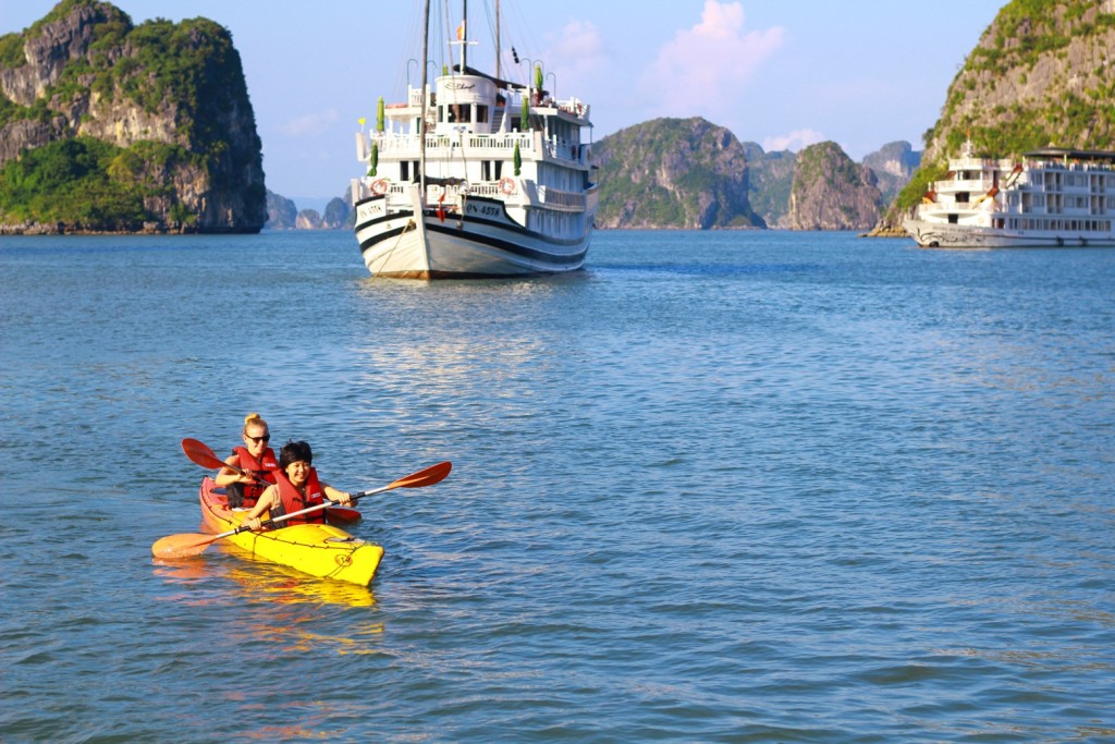 IMG_1628-1024x683 What is it like to take a cruise trip in Bai Tu Long Bay?