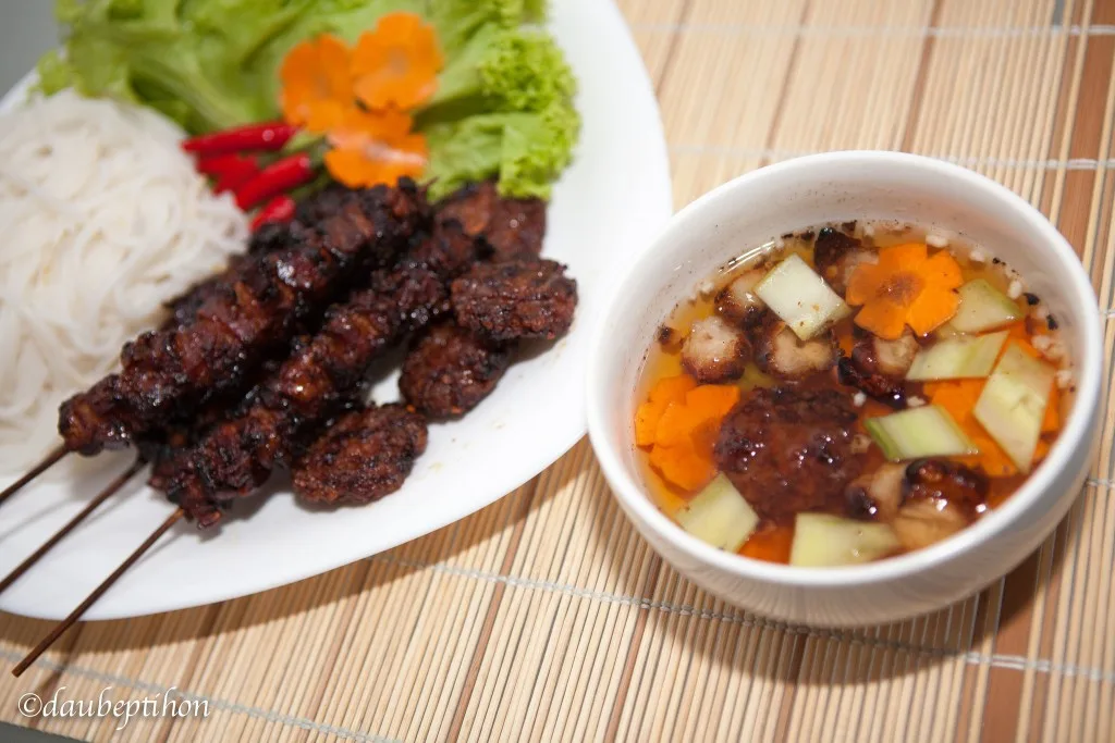 6 Best Hanoi Dishes Bun Cha