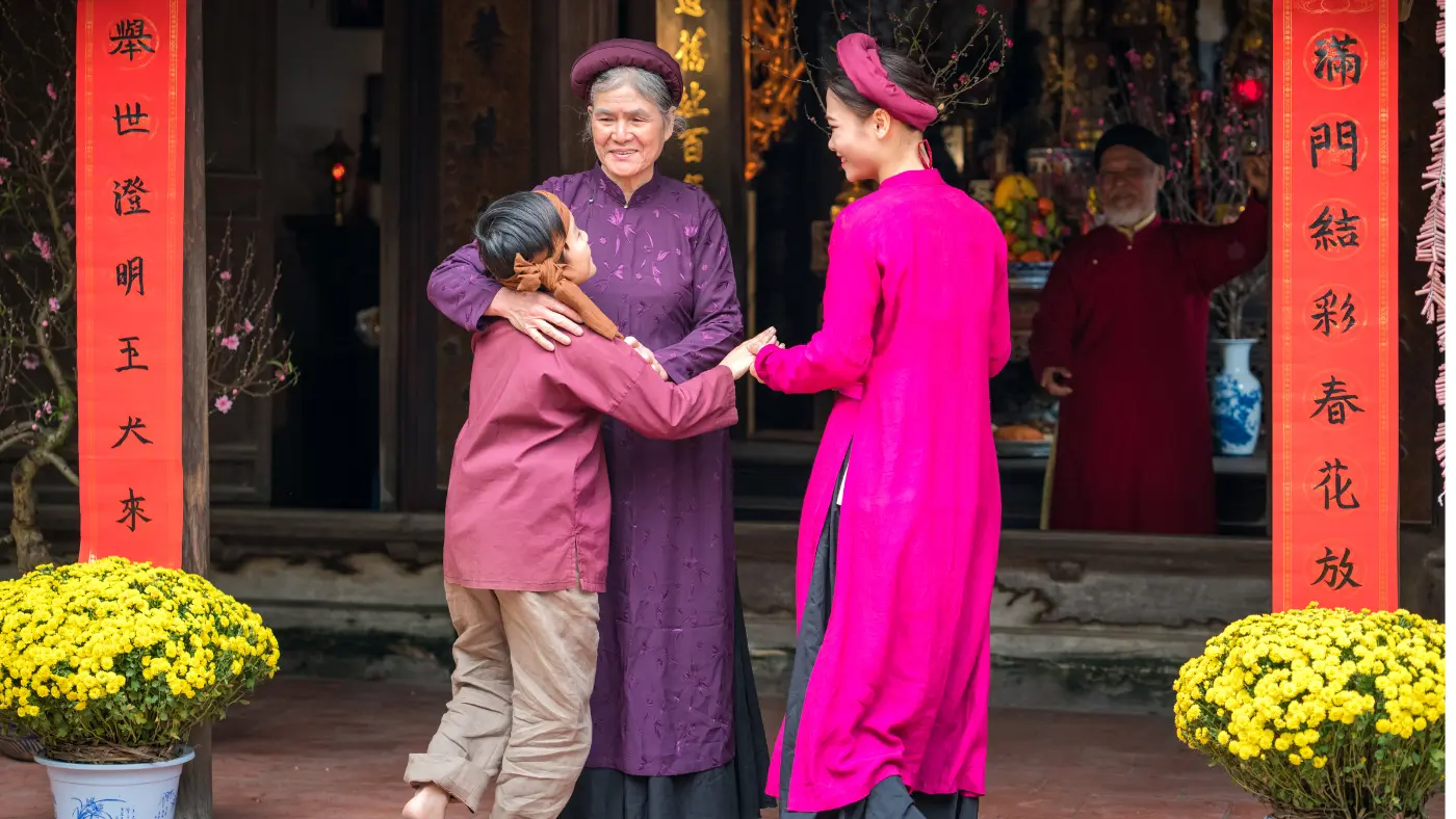 Vietnam-Tet-Holiday-Vietnamese-New-Year-2