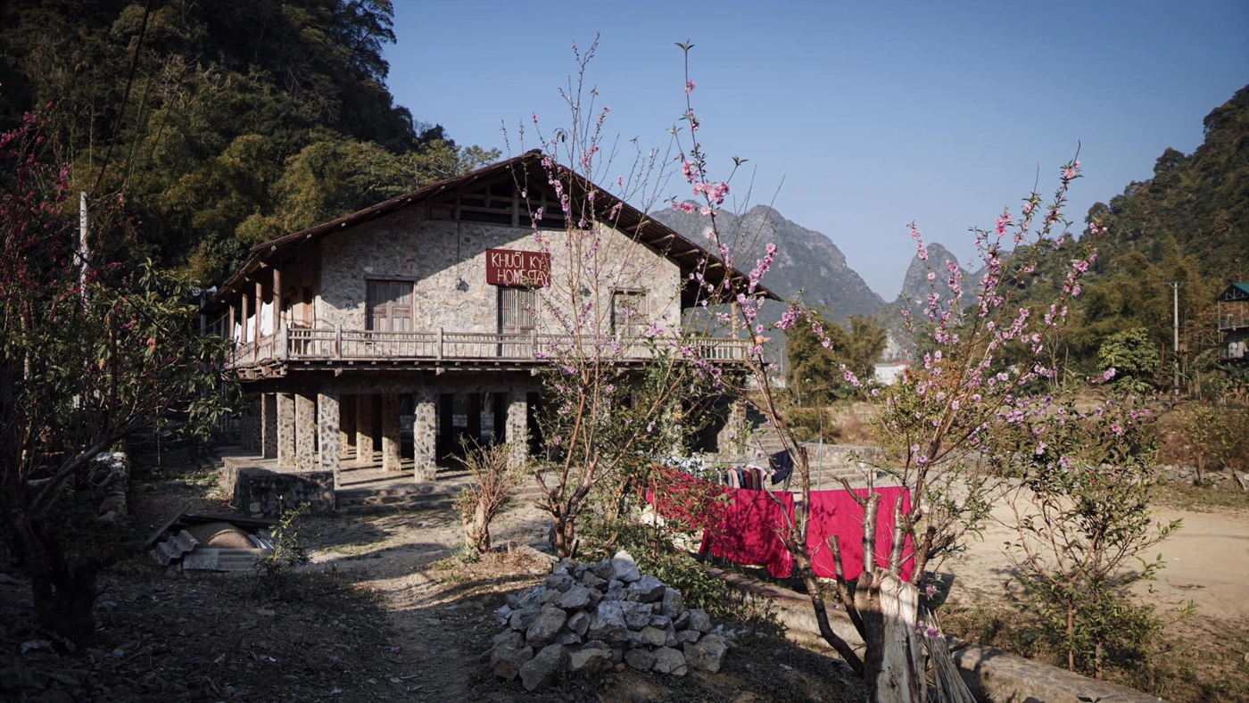 Stone-stilt-house-Cao-Bang