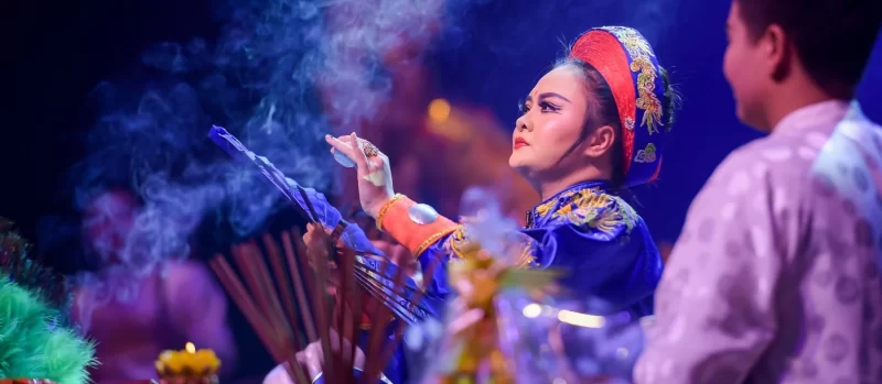 Four Palaces (“Tu Phu”) - A Beautiful Journey Into The Spiritual World