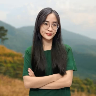 Duong Le approaches every partnership with a solution-driven mindset, ensuring clients receive travel programs tailored to their unique needs. She works closely with teams and partners to turn ideas into well-crafted itineraries.