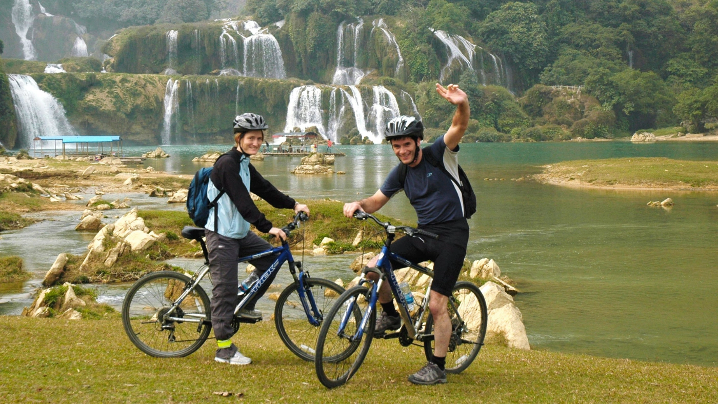 Vietnam-Adventure-Tours-05