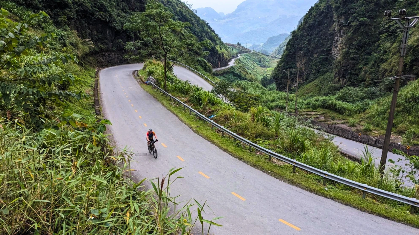 vietnam-ha-giang-cycling