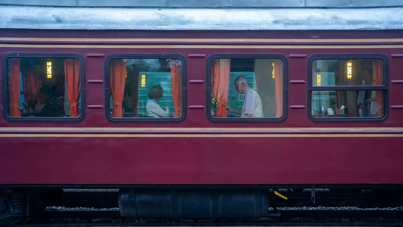Vietnam-Luxury-Train-Travel-2