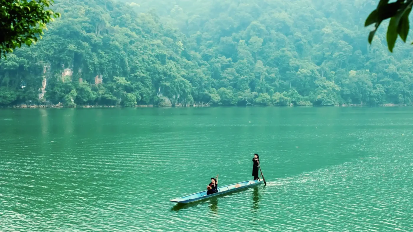 Trekking-in-Northern-Vietnam-7-Ba-Be-Lake